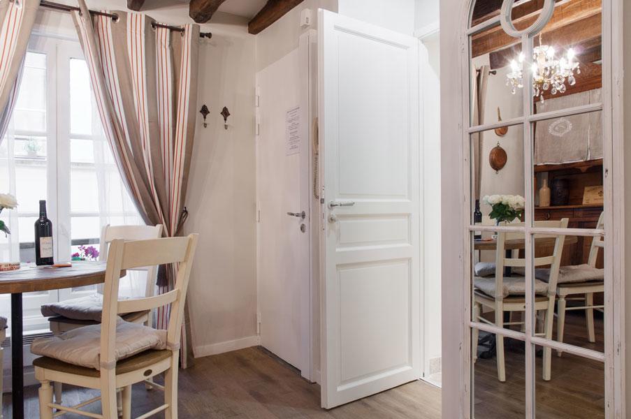 Le Merlot Du Marais Paris Exterior photo